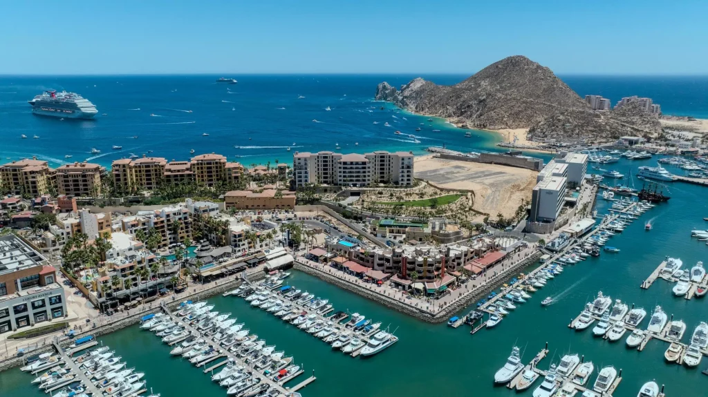 Luxury Homes in Cabo Luxury Condos
