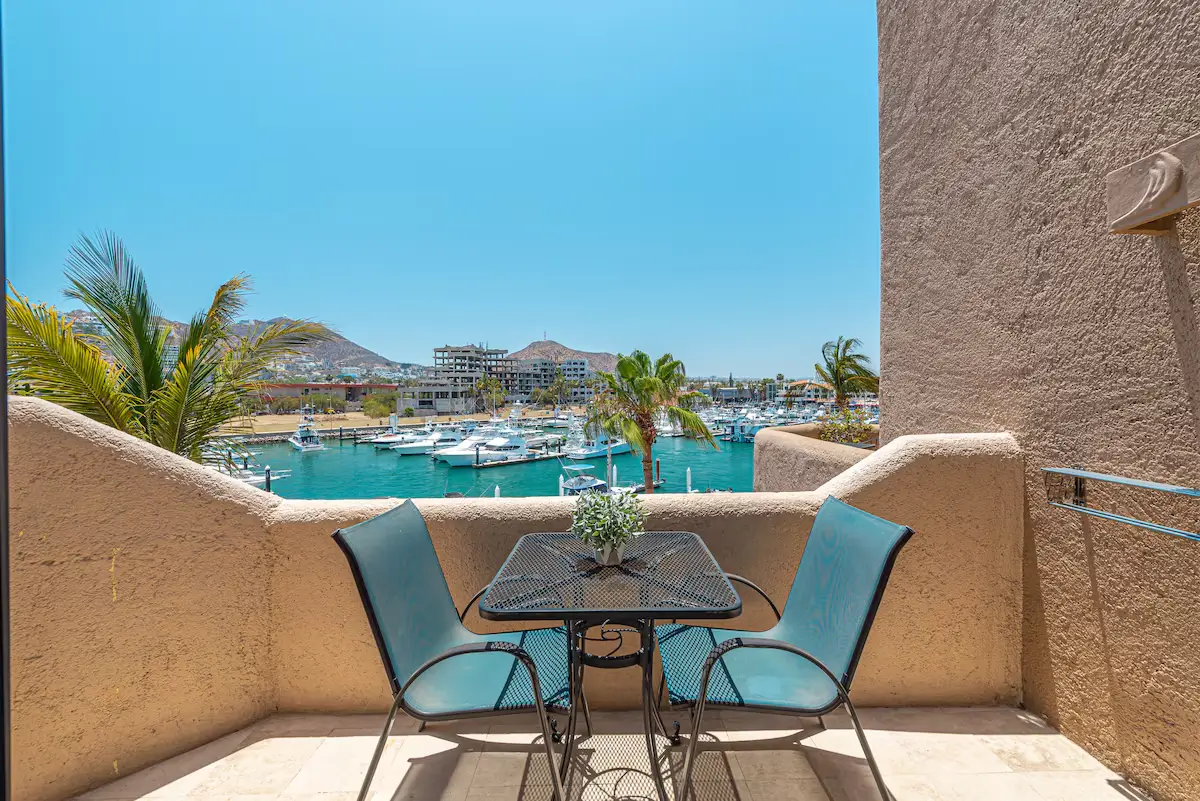 Modern luxury condos near Cabo Marina with walkable access to dining and shopping