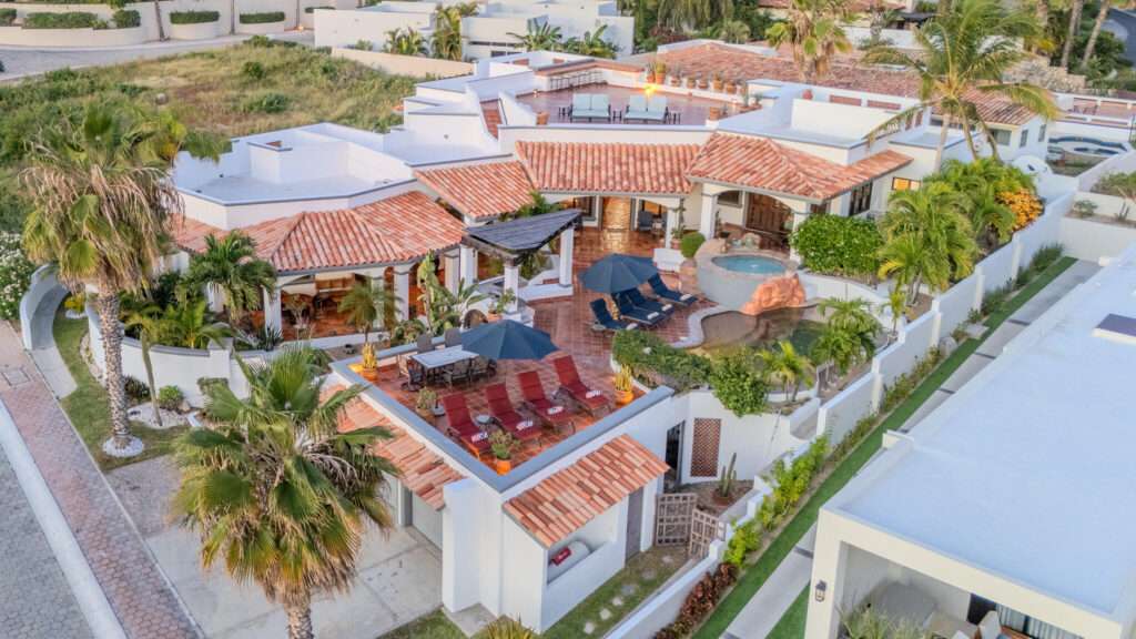 Cabo Luxury Pedregal Csl CASA MOE. Spectacular luxury residence conveniently located in the exclusive Pedregal of Cabo San Lucas. Modern contemporary with a privilege superior – 18 Santa Carmela, Cabo Corridor, BS