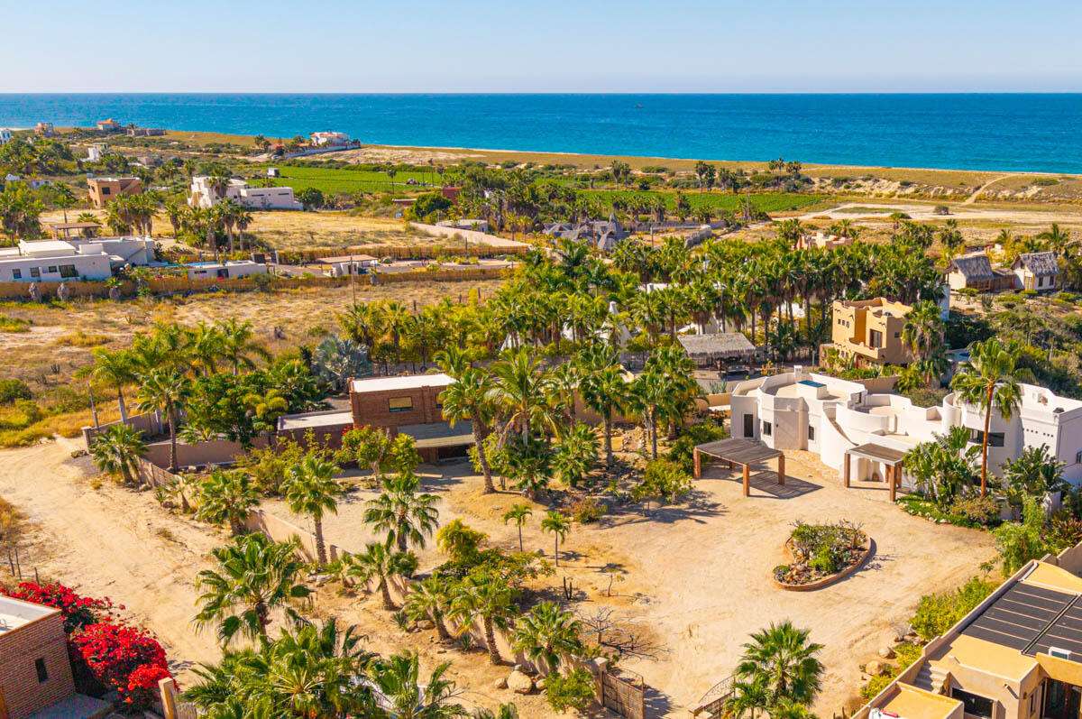 Cabo Luxury El Posito Aires Del Mar: Your Ultimate Coastal Sanctuarywith infinite horizons, wild desert and tropics coincide at the edge of the Pacific Ocean. This exceptional property features direct for sale