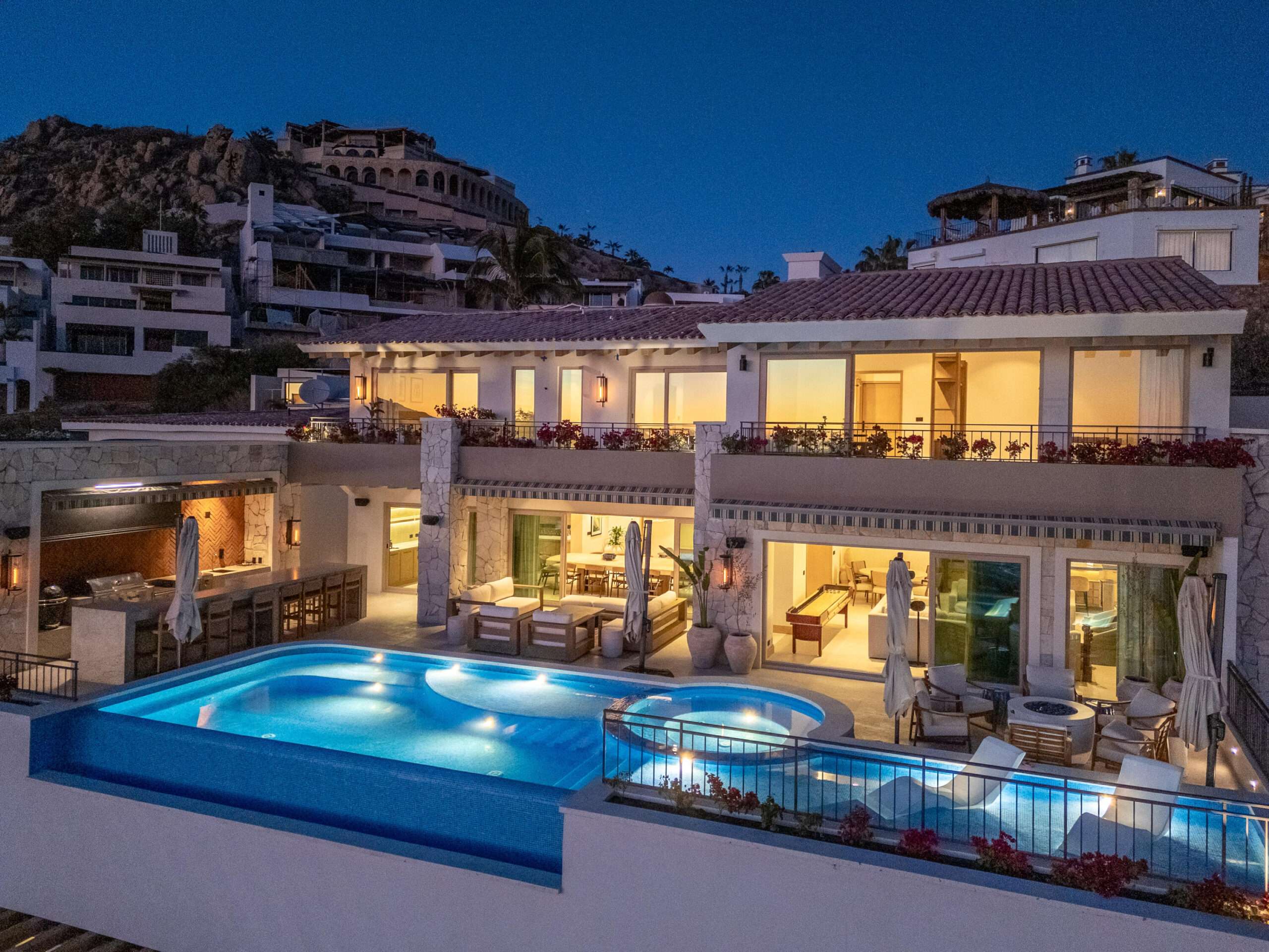 Cabo Luxury El Altillo Nestled in the prestigious community of El Altillo within Puerto Los Cabos, Casa Chill Out is a one-of-a-kind estate that offers an extraordinary combination of privacy, comfort, and spectacular ocean for sale