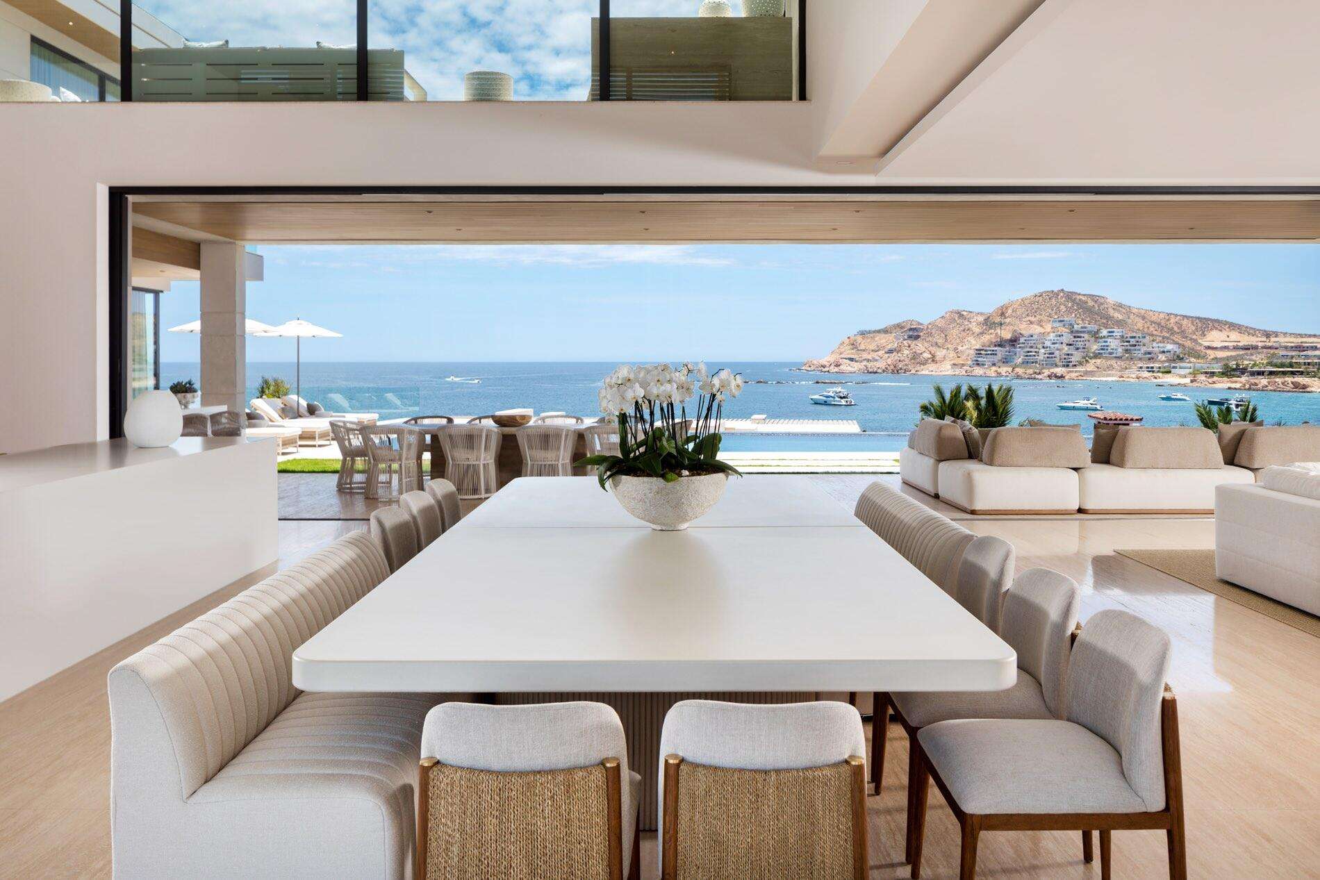 Cabo Luxury Chileno Bay Chileno Point 106 offers a rare opportunity to purchase a pristine turn key estate property in the most desired location at the exclusive Chileno Bay Golf and Beach Club. This one for sale