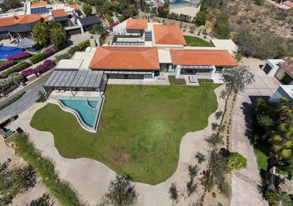 Cabo Luxury Fundadores Villa Piedra - Fundadores, Puerto Los Cabos, blends modern and traditional design with unobstructed ocean for sale