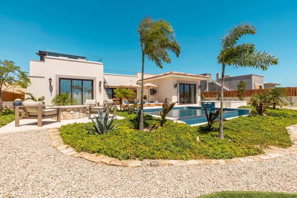 Cabo Luxury Las Casas Discover the opportunity to create your dream home in the prestigious Diamante Cabo San Lucas community. Choose from custom 3 or 4 bedroom floor plans, complete with a full set of architectural designs ready for immediate construction. Collaborate with the skilled on-site Diamante construction team for a seamless build. As a valued homeowner, you'll gain access to Diamante's world-class amenities, including the luxurious dining experiences at Nobu and Izzy's, the lively Sports Bar, and The Woods. Stay active with a variety of recreational options like paddle boarding, tennis, pickleball, or our state-of-the-art fitness center. Embrace the lifestyle you deserve at Diamante. – Los Colinas (Casas) #4, Pacific, BS