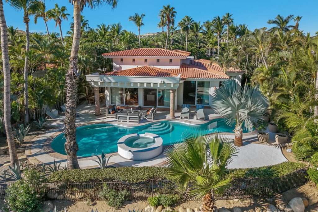 Cabo Luxury Oceano Alta Originally built as the Oceanos Altas model home, this beautifully updated residence is ideally situated on a rare 10,000 sq ft lot with ''forever – 12 Oceanos Altas, San Jose Corridor, BS